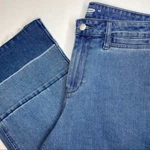 Old Navy Cropped Flare Jean